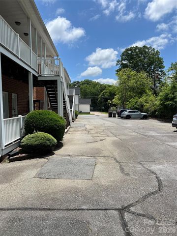 211 W G Street, Kannapolis, NC 28081