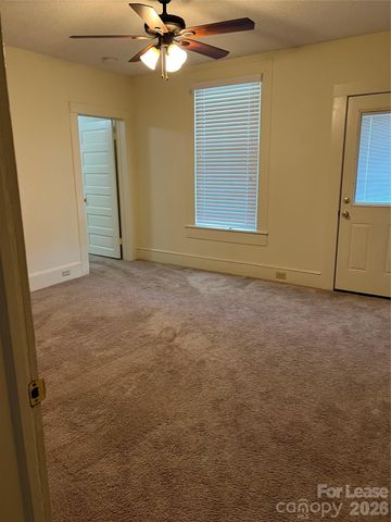 211 W G Street, Kannapolis, NC 28081