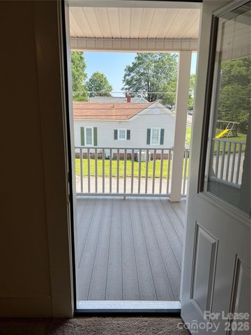 211 W G Street, Kannapolis, NC 28081