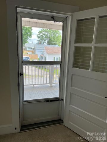 211 W G Street, Kannapolis, NC 28081