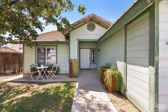 7307 Chilibre Street, Bakersfield, CA 93313