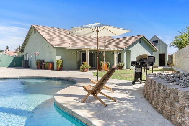 7307 Chilibre Street, Bakersfield, CA 93313