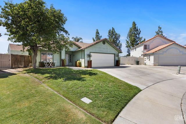 7307 Chilibre Street, Bakersfield, CA 93313