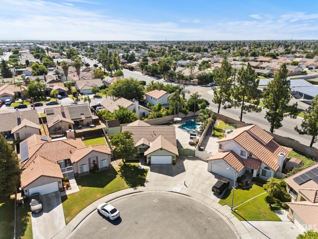 7307 Chilibre Street, Bakersfield, CA 93313