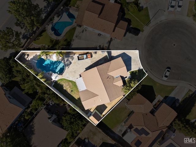 7307 Chilibre Street, Bakersfield, CA 93313