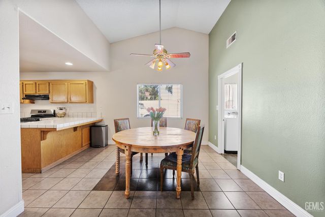 7307 Chilibre Street, Bakersfield, CA 93313