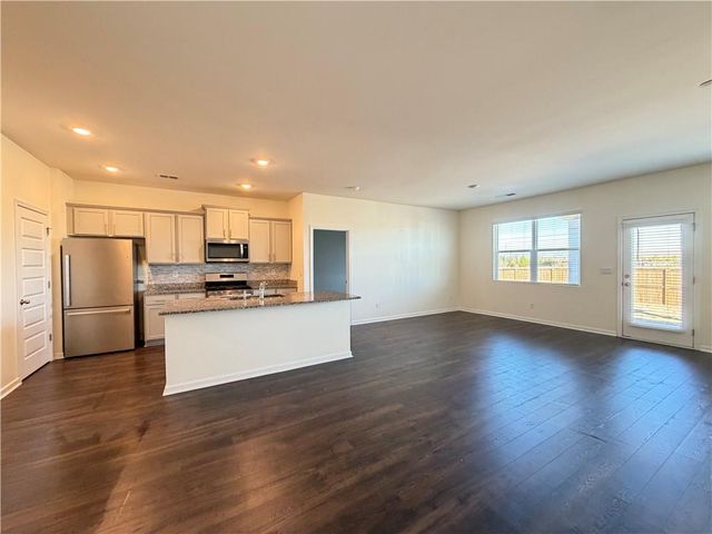 350 Graham Campbell Lane, Statham, GA 30666