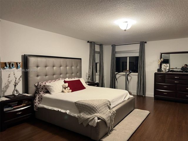 10973 NW 53rd Ln, Doral, FL 33178