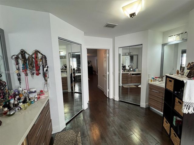 10973 NW 53rd Ln, Doral, FL 33178