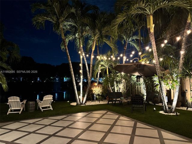 10973 NW 53rd Ln, Doral, FL 33178