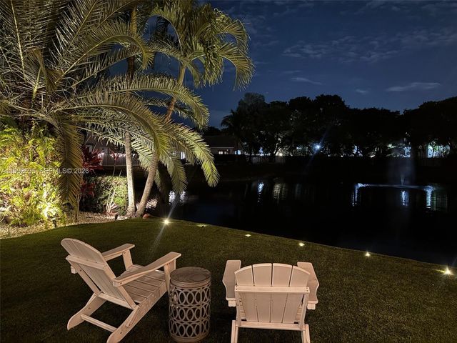 10973 NW 53rd Ln, Doral, FL 33178