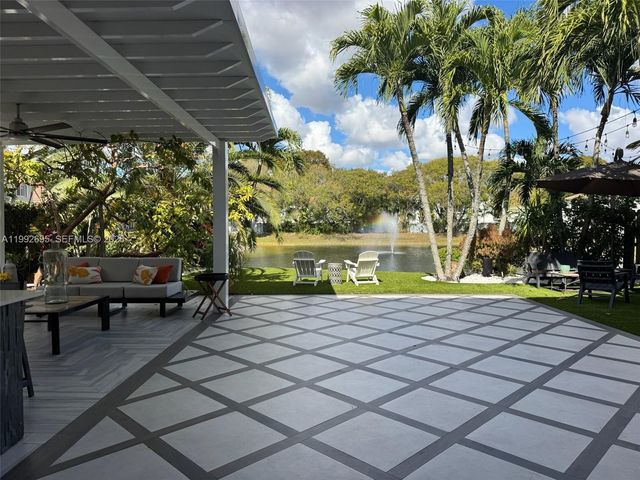 10973 NW 53rd Ln, Doral, FL 33178