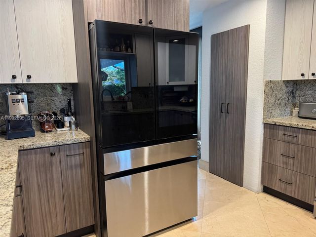 10973 NW 53rd Ln, Doral, FL 33178