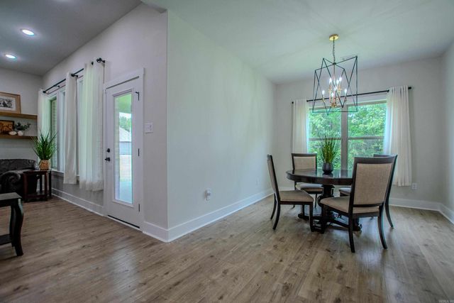 2301 E Maryland Ave, Sherwood, AR 72120