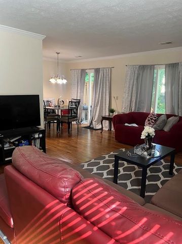 355 Pin Oak Court SW, Marietta, GA 30008