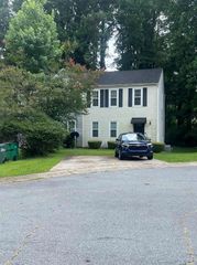 355 Pin Oak Court SW, Marietta, GA 30008