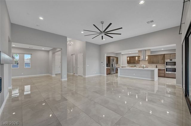 8477 Wolf Mountain Court, Las Vegas, NV 89129