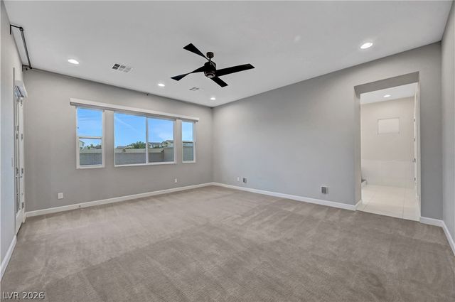 8477 Wolf Mountain Court, Las Vegas, NV 89129