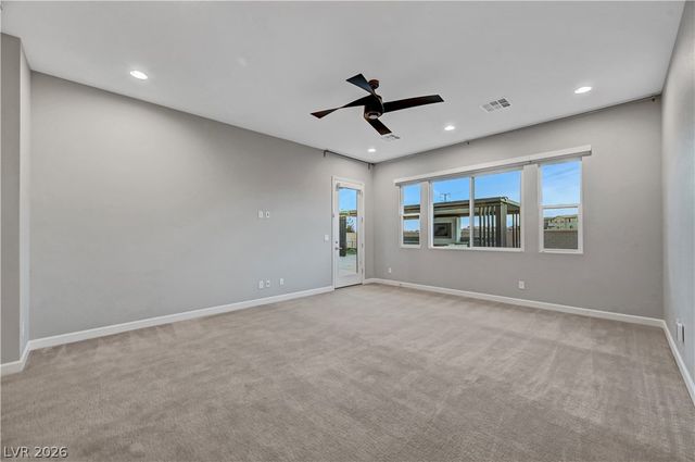 8477 Wolf Mountain Court, Las Vegas, NV 89129