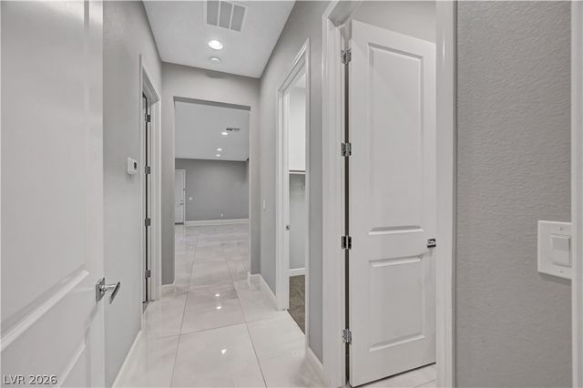8477 Wolf Mountain Court, Las Vegas, NV 89129