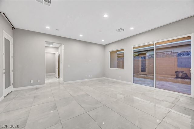 8477 Wolf Mountain Court, Las Vegas, NV 89129