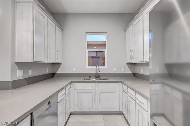 8477 Wolf Mountain Court, Las Vegas, NV 89129