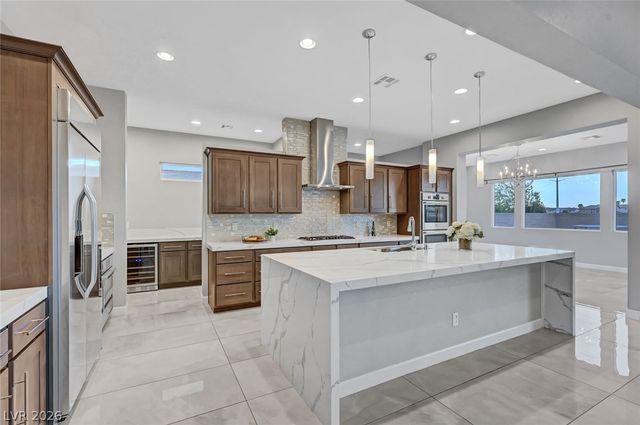 8477 Wolf Mountain Court, Las Vegas, NV 89129