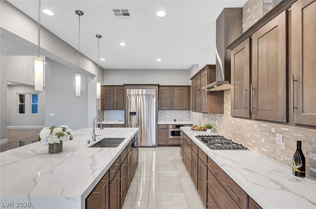 8477 Wolf Mountain Court, Las Vegas, NV 89129