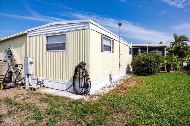 420 49TH STREET E 83, Palmetto, FL 34221