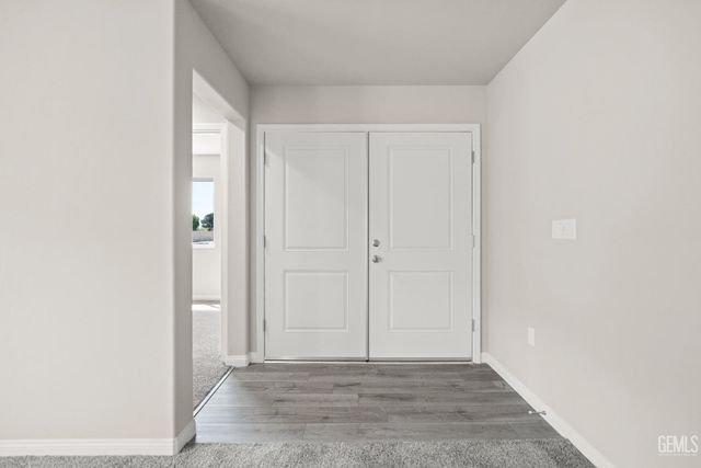 5019 Aliado Court, Bakersfield, CA 93307