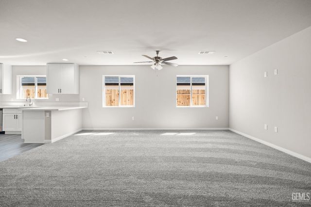 5019 Aliado Court, Bakersfield, CA 93307