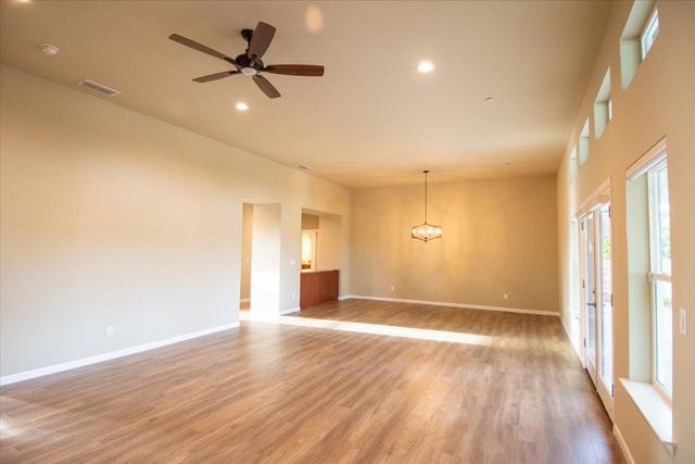 2043 Thomas Dr, Jackson, CA 95642