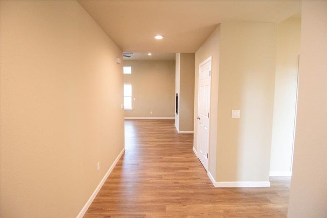 2043 Thomas Dr, Jackson, CA 95642