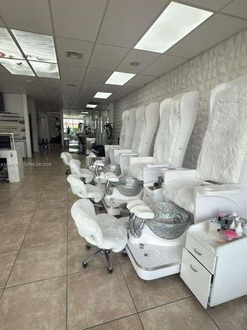 10900 W Flagler Street, Sweetwater, FL 33174