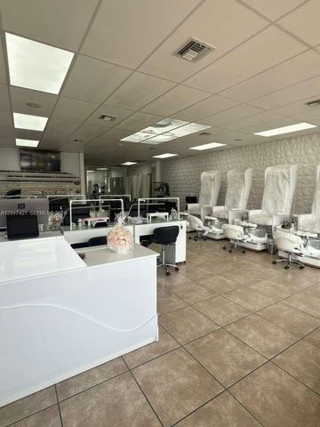 10900 W Flagler Street, Sweetwater, FL 33174