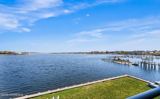 138 Bodman Place 11, Red Bank, NJ 07701
