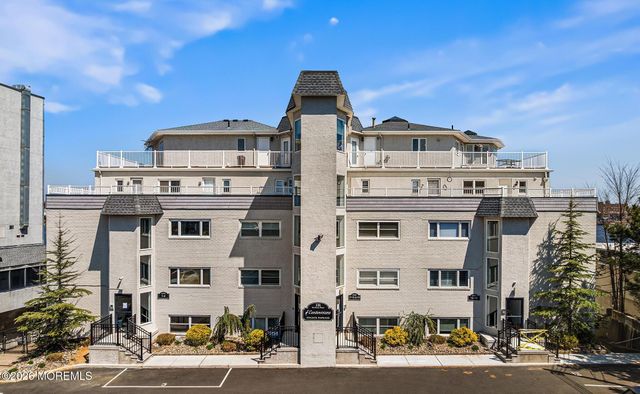 138 Bodman Place 11, Red Bank, NJ 07701