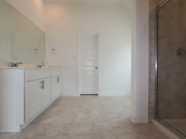 587 Bishop Wood RD, Dripping Springs, TX 78620
