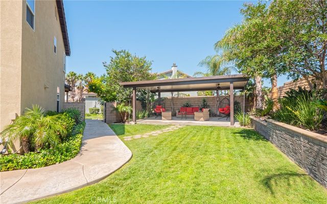 7505 Blue Mist Court, Fontana, CA 92336