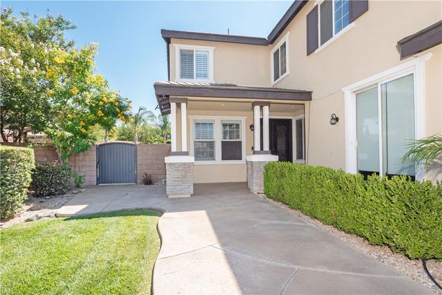 7505 Blue Mist Court, Fontana, CA 92336