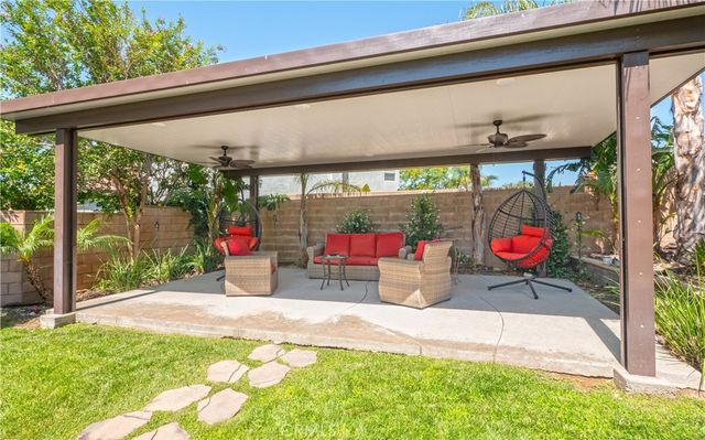 7505 Blue Mist Court, Fontana, CA 92336