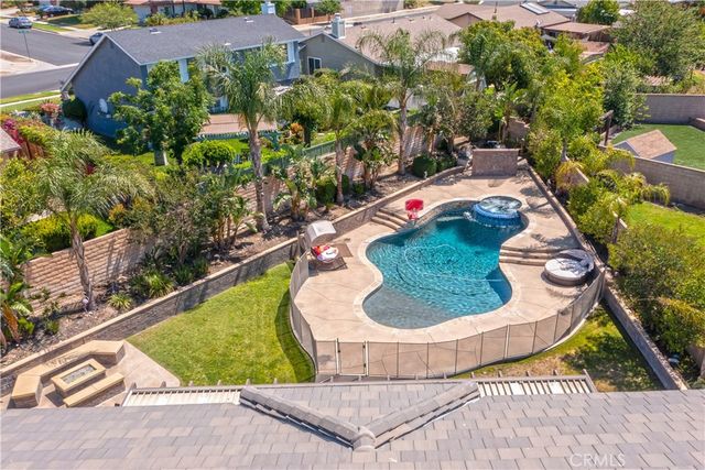 7505 Blue Mist Court, Fontana, CA 92336