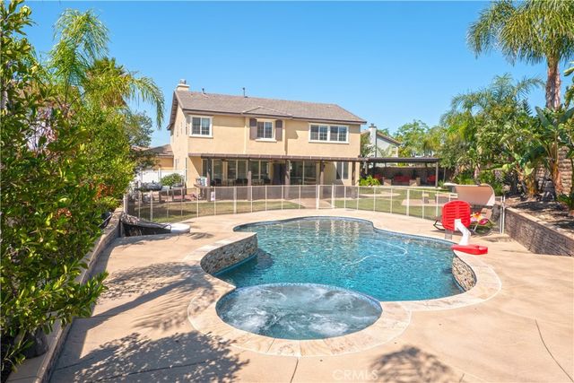 7505 Blue Mist Court, Fontana, CA 92336