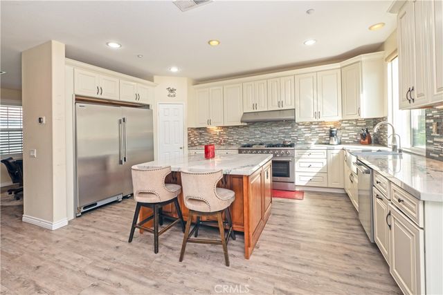 7505 Blue Mist Court, Fontana, CA 92336