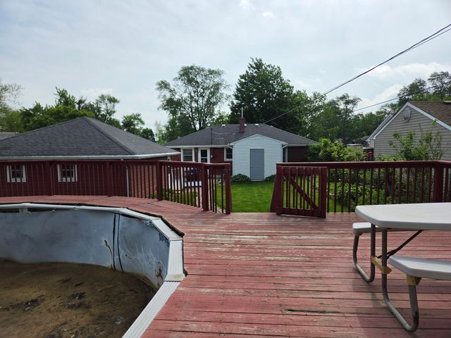 309 Maple Lane, Crown Point, IN 46307