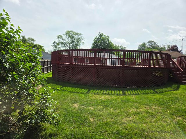 309 Maple Lane, Crown Point, IN 46307