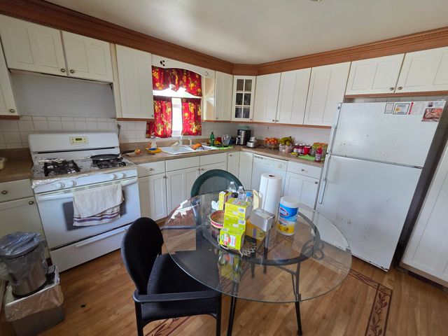 309 Maple Lane, Crown Point, IN 46307