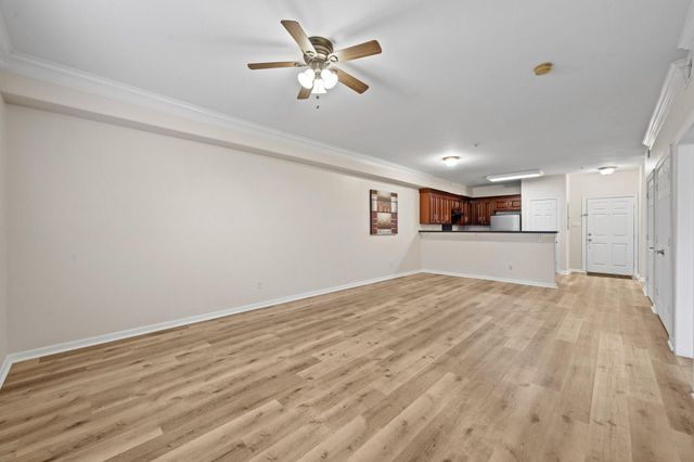 6611 W Sam Houston Parkway S 1E, Houston, TX 77072