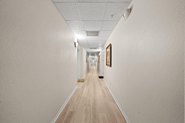 6611 W Sam Houston Parkway S 1E, Houston, TX 77072