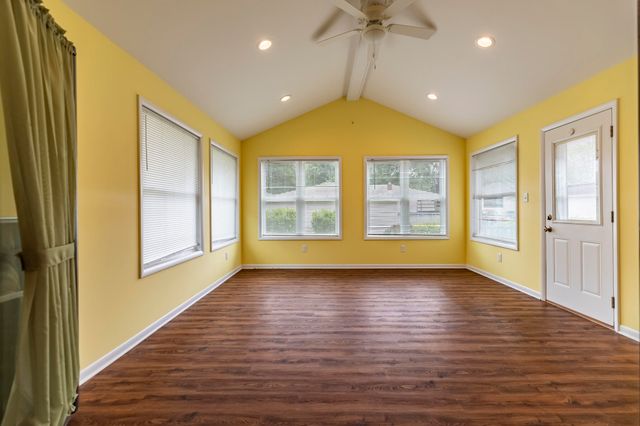 9205 Idlewild Drive, Highland, IN 46322